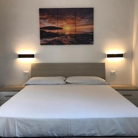 Eagle Rooms Riva del Garda Buitenkant foto