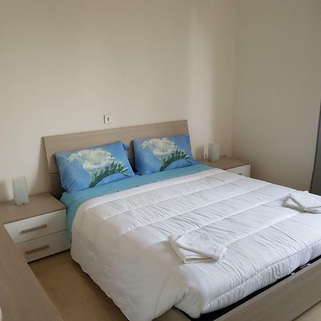 Eagle Rooms Riva del Garda Buitenkant foto