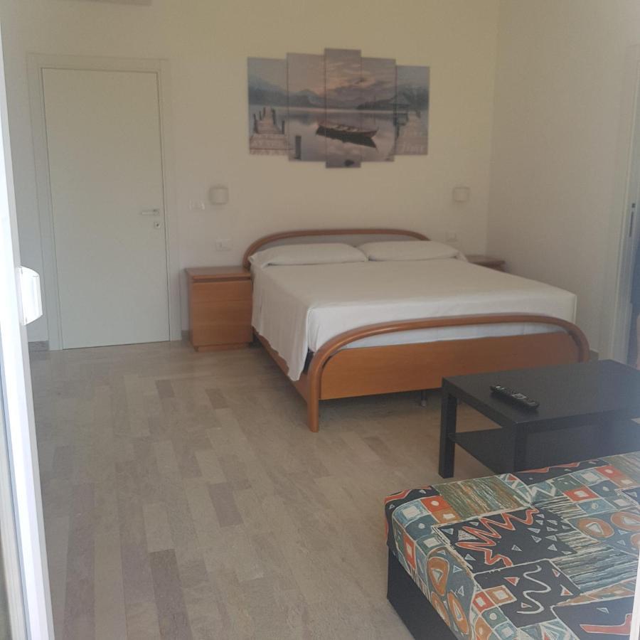 Eagle Rooms Riva del Garda Buitenkant foto