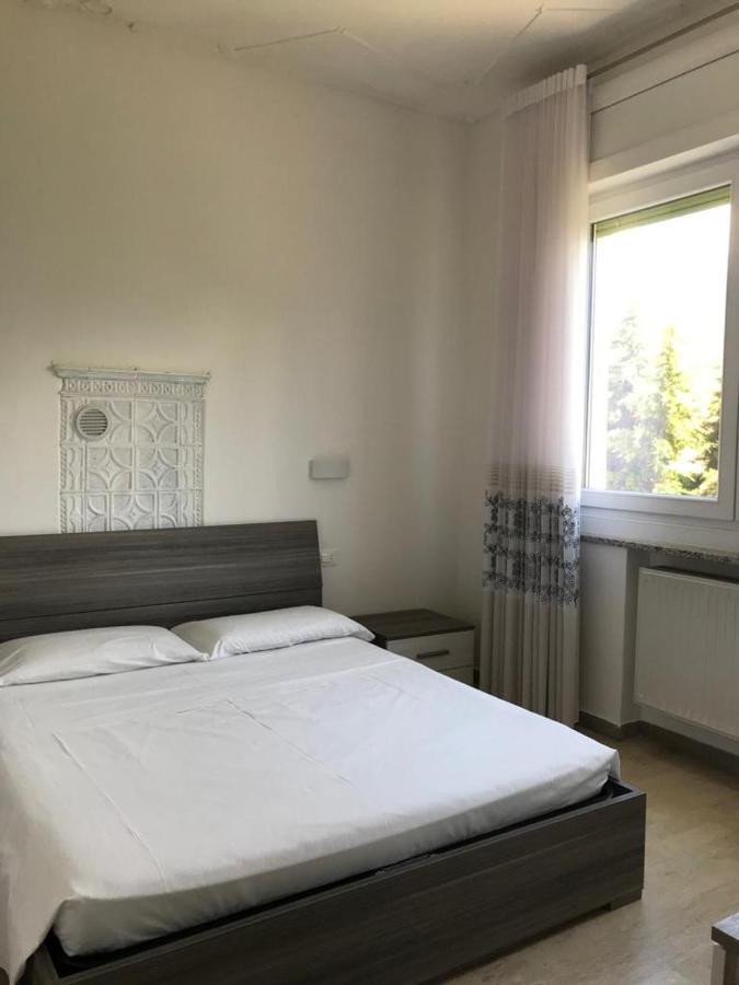 Eagle Rooms Riva del Garda Buitenkant foto