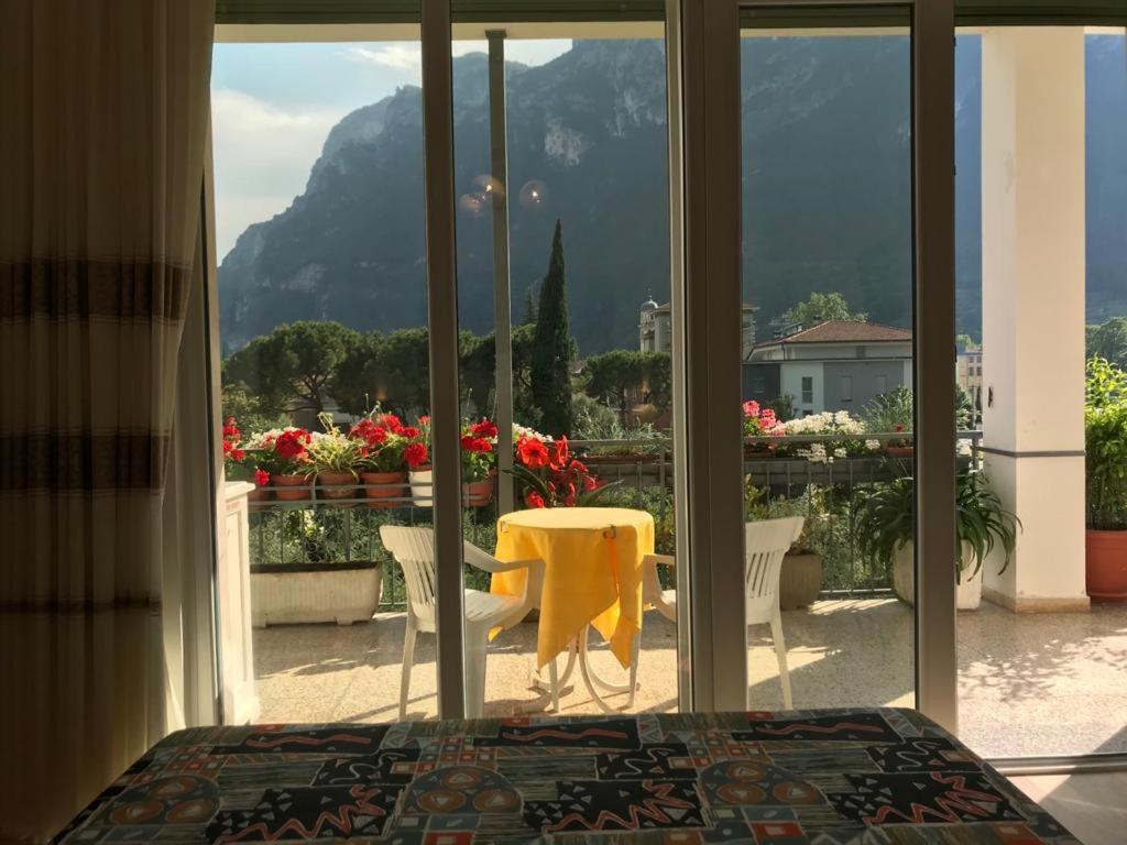 Eagle Rooms Riva del Garda Buitenkant foto
