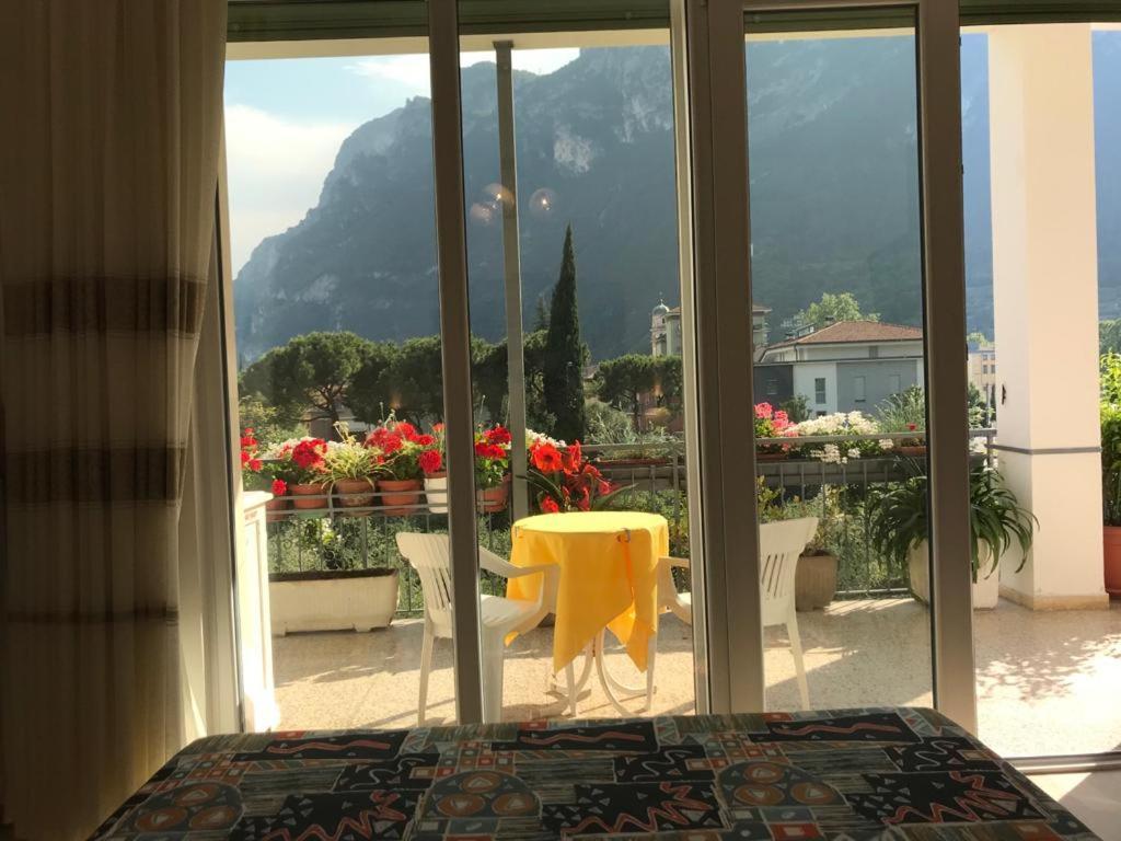 Eagle Rooms Riva del Garda Buitenkant foto