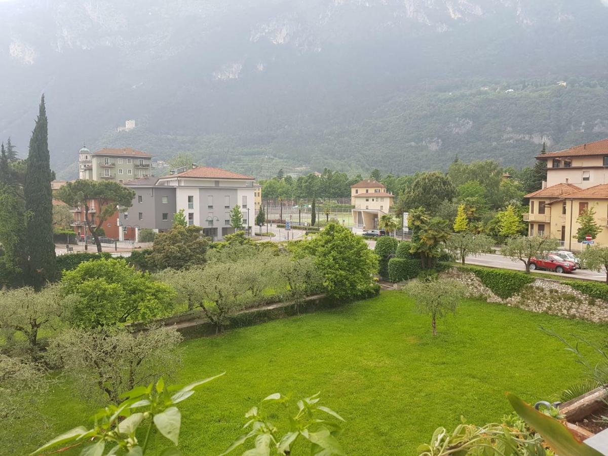 Eagle Rooms Riva del Garda Buitenkant foto