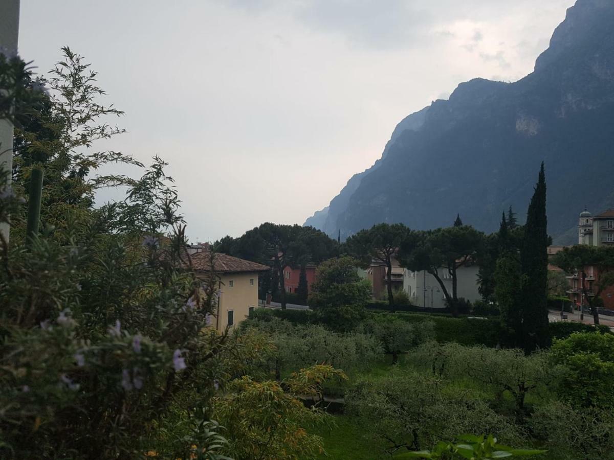 Eagle Rooms Riva del Garda Buitenkant foto