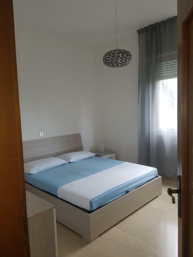 Eagle Rooms Riva del Garda Buitenkant foto