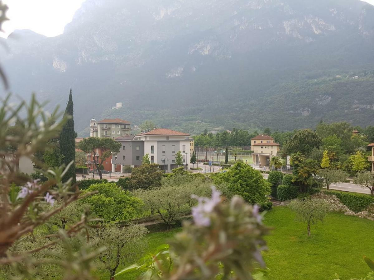Eagle Rooms Riva del Garda Buitenkant foto