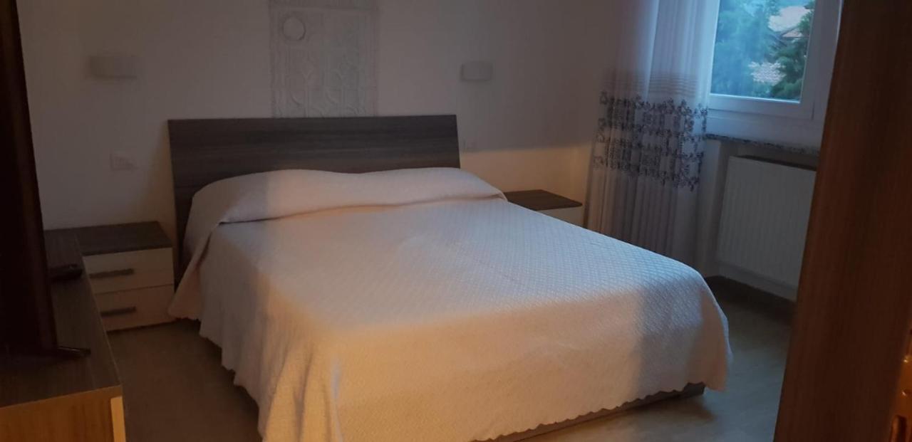 Eagle Rooms Riva del Garda Buitenkant foto